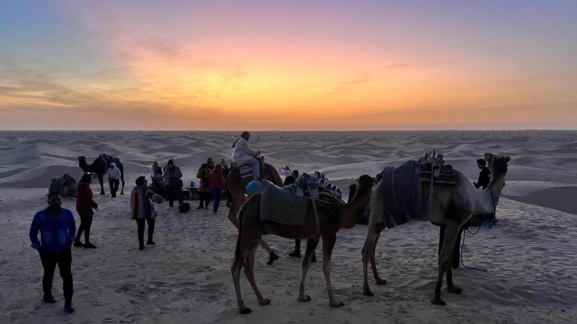 Luxury Camp Dunes Insolites Sabria Exterior foto