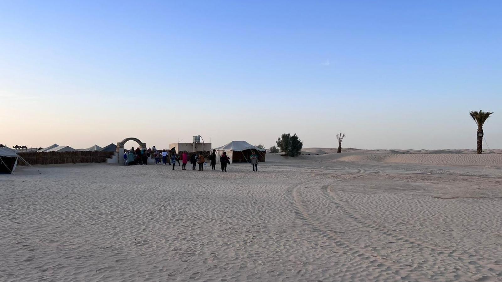 Luxury Camp Dunes Insolites Sabria Exterior foto