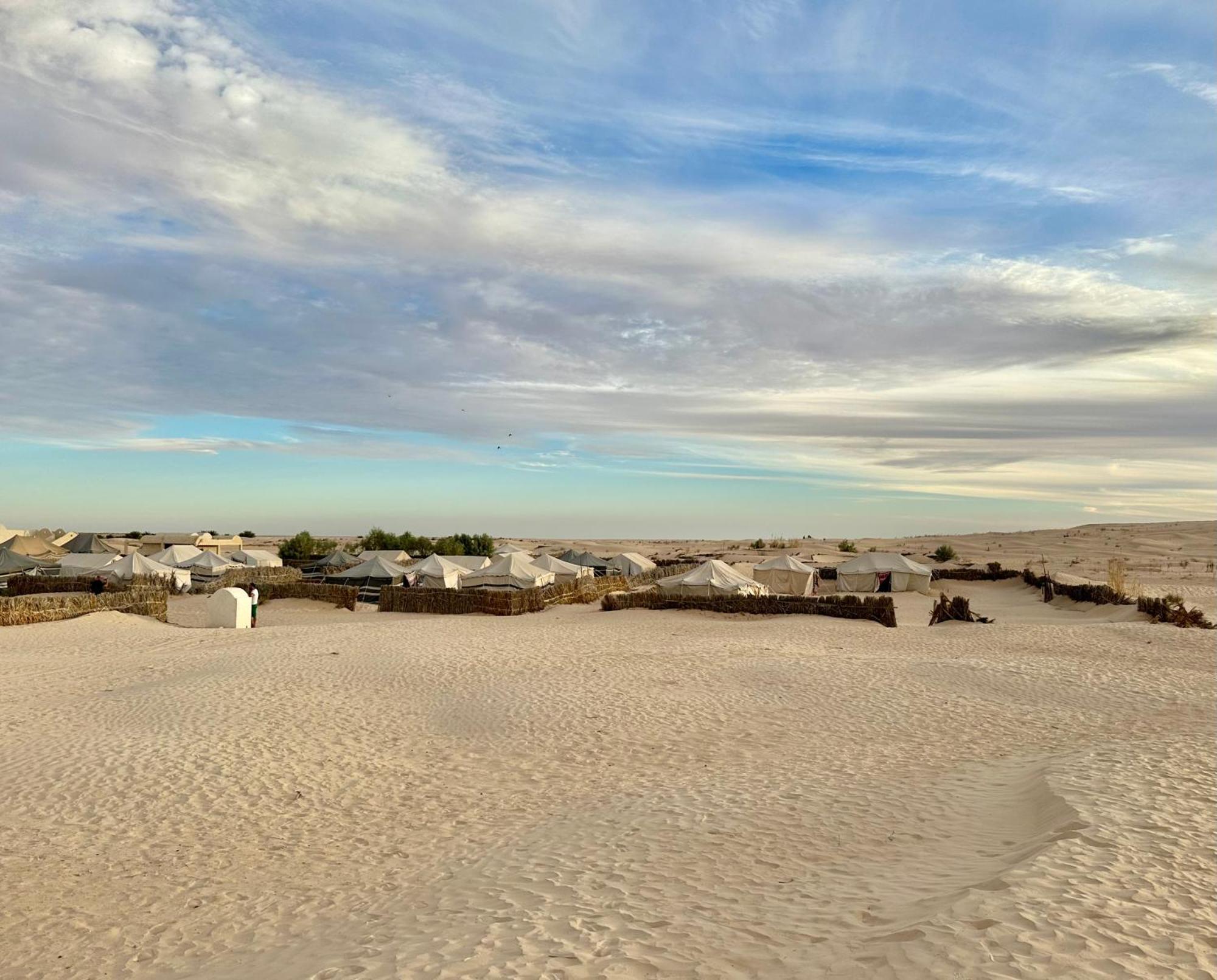Luxury Camp Dunes Insolites Sabria Exterior foto