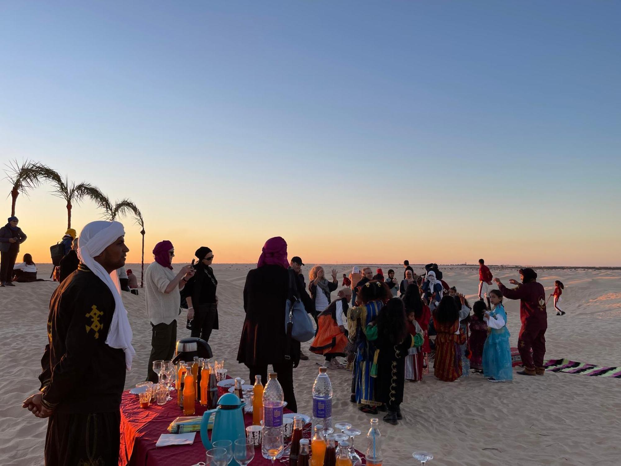 Luxury Camp Dunes Insolites Sabria Exterior foto